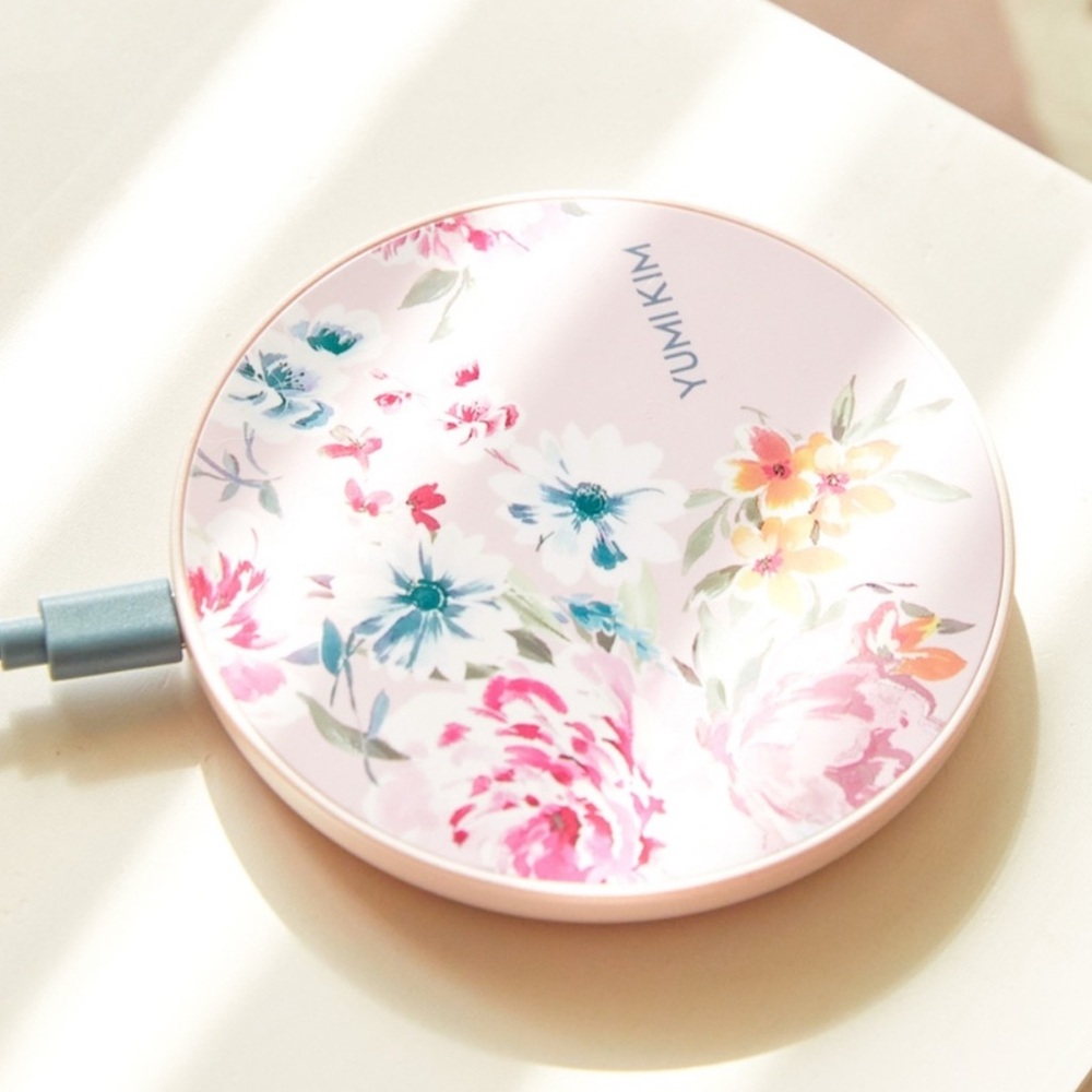 NEW! Yumi Kim Wireless Charging Pad